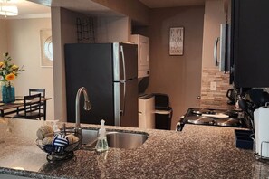 Apartment | 2 bedrooms, desk - Pelican Bay-galveston s Hideaway (Galveston)