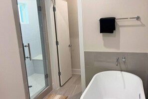House | Bathroom