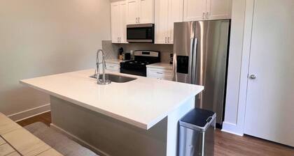 Gated 3BR Home 10 Mins Downtown