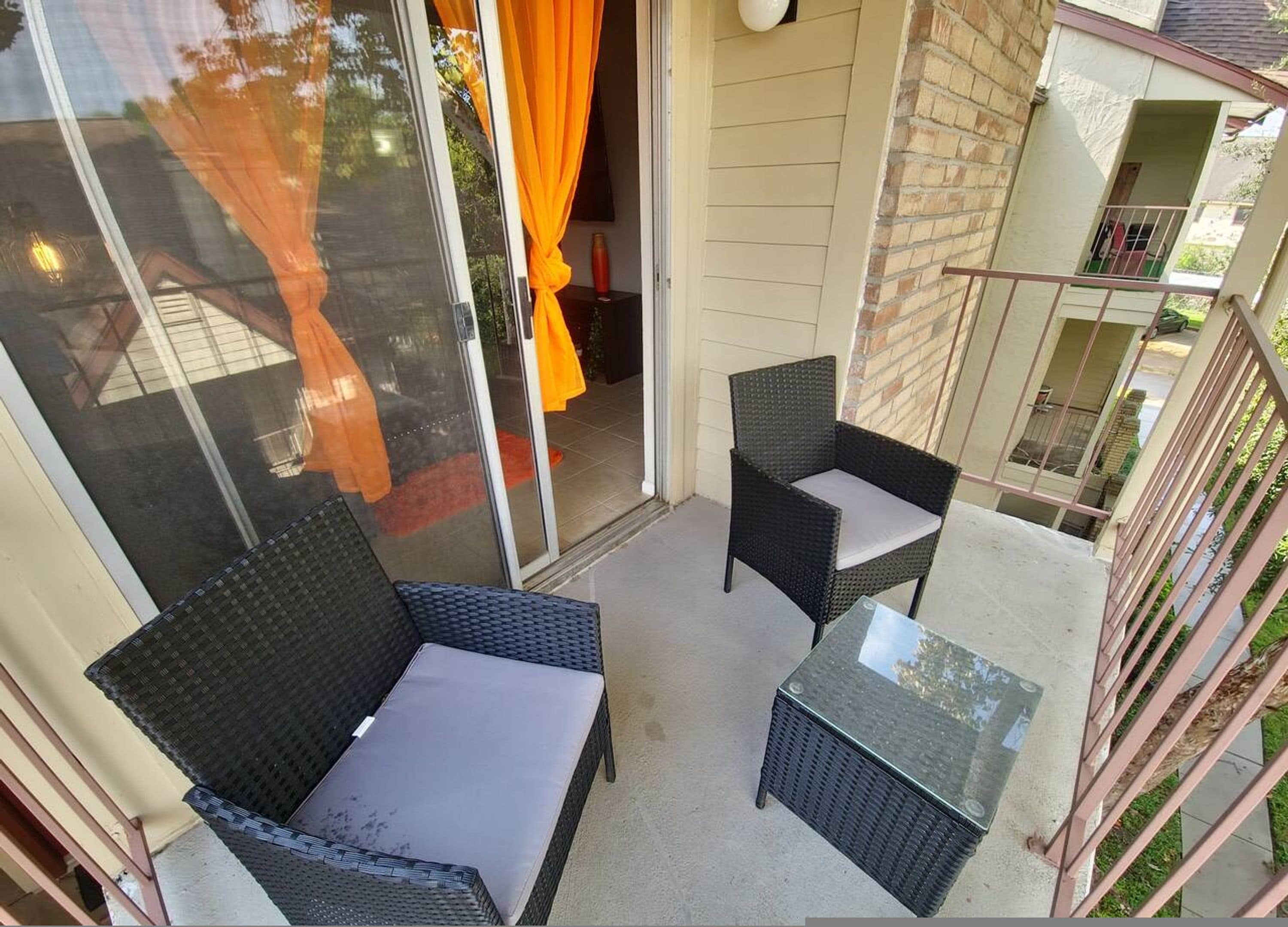 公寓 | 1 間睡房、書桌