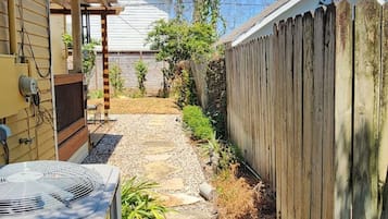 House | 1 bedroom