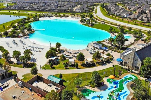 Humble Luxury Retreat With Private Pool Sauna