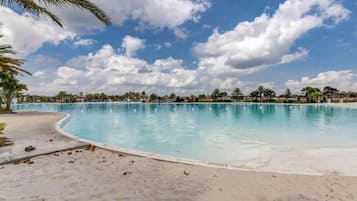 Nhà | 4 phòng ngủ