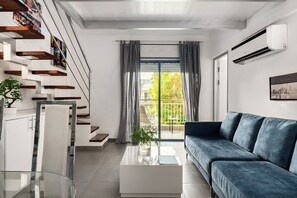 Appartement, vue cour intérieure | Coin séjour