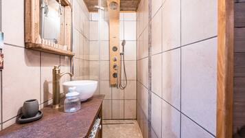 Doccia, asciugacapelli, asciugamani