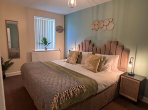 4 bedrooms, free WiFi, bed sheets