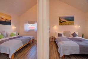 3 bedrooms, iron/ironing board, travel crib, free WiFi