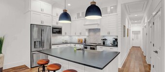 Church St Collection - Suite 16