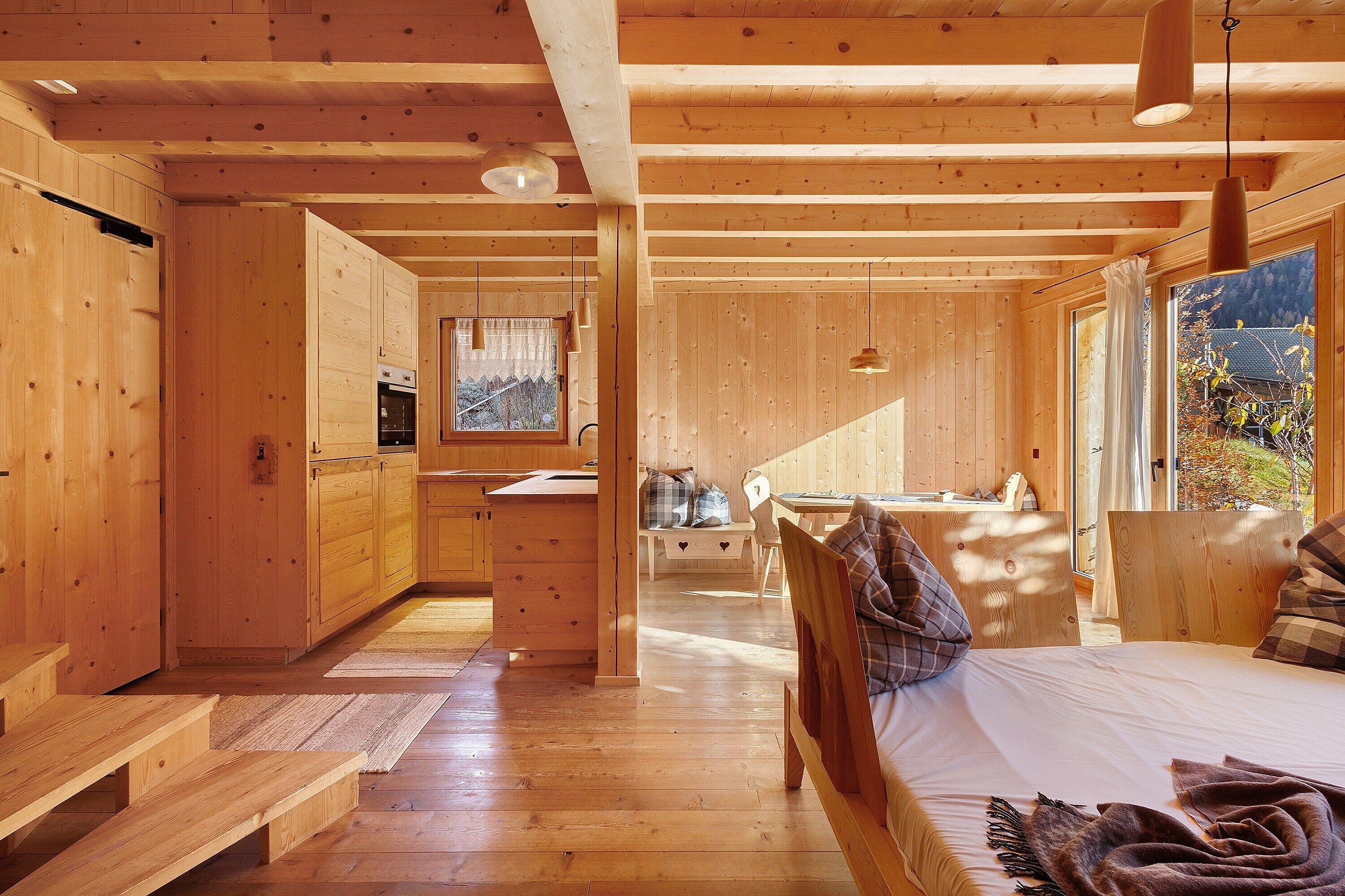2 bedrooms, WiFi, bed sheets, wheelchair access