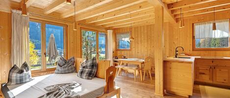 1 室のベッドルーム、WiFi、ベッドシーツ、車椅子でアクセスできる設備