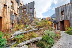 Property grounds - Chalet 'Blasla Olben 3-4P 2' with Mountain View, Shared Terrace and Wi-Fi (Gsies)