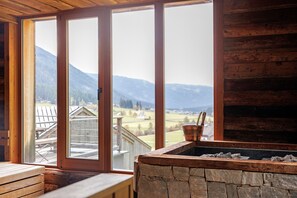 Interior - Chalet 'Blasla Olben 3-4P 2' with Mountain View, Shared Terrace and Wi-Fi (Gsies)