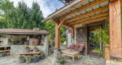 Apartment 'Chalet Des Heureux' with Lake View, Private Terrace and Wi-Fi
