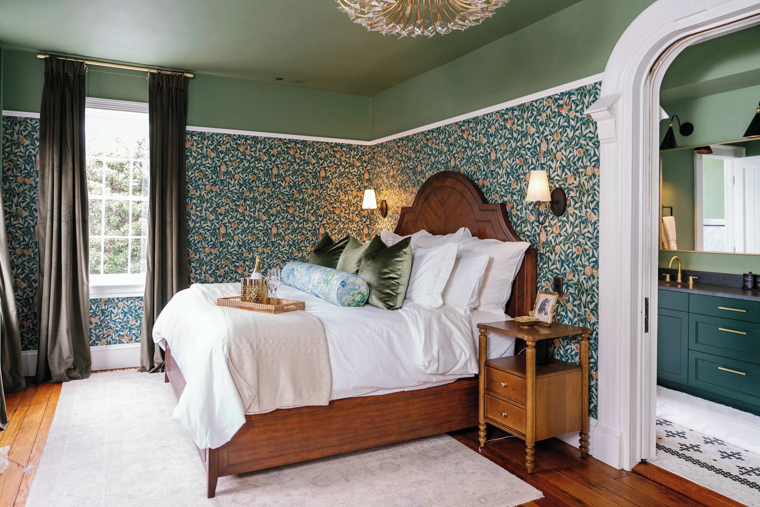 4 soverom, skrivebord, strykejern/-brett og wi-fi