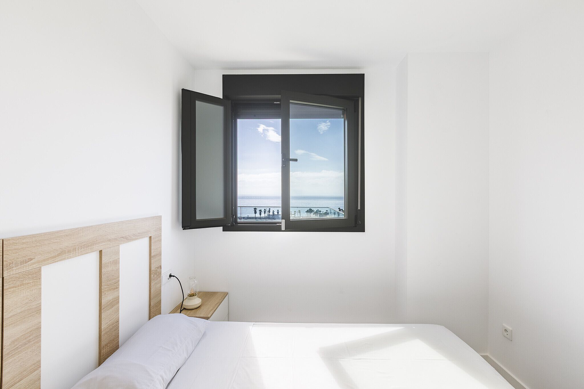 2 dormitorios, tabla de planchar con plancha, wifi gratis y ropa de cama