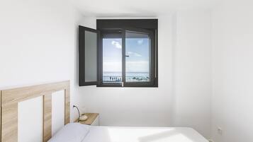 2 dormitorios, tabla de planchar con plancha, wifi gratis y ropa de cama