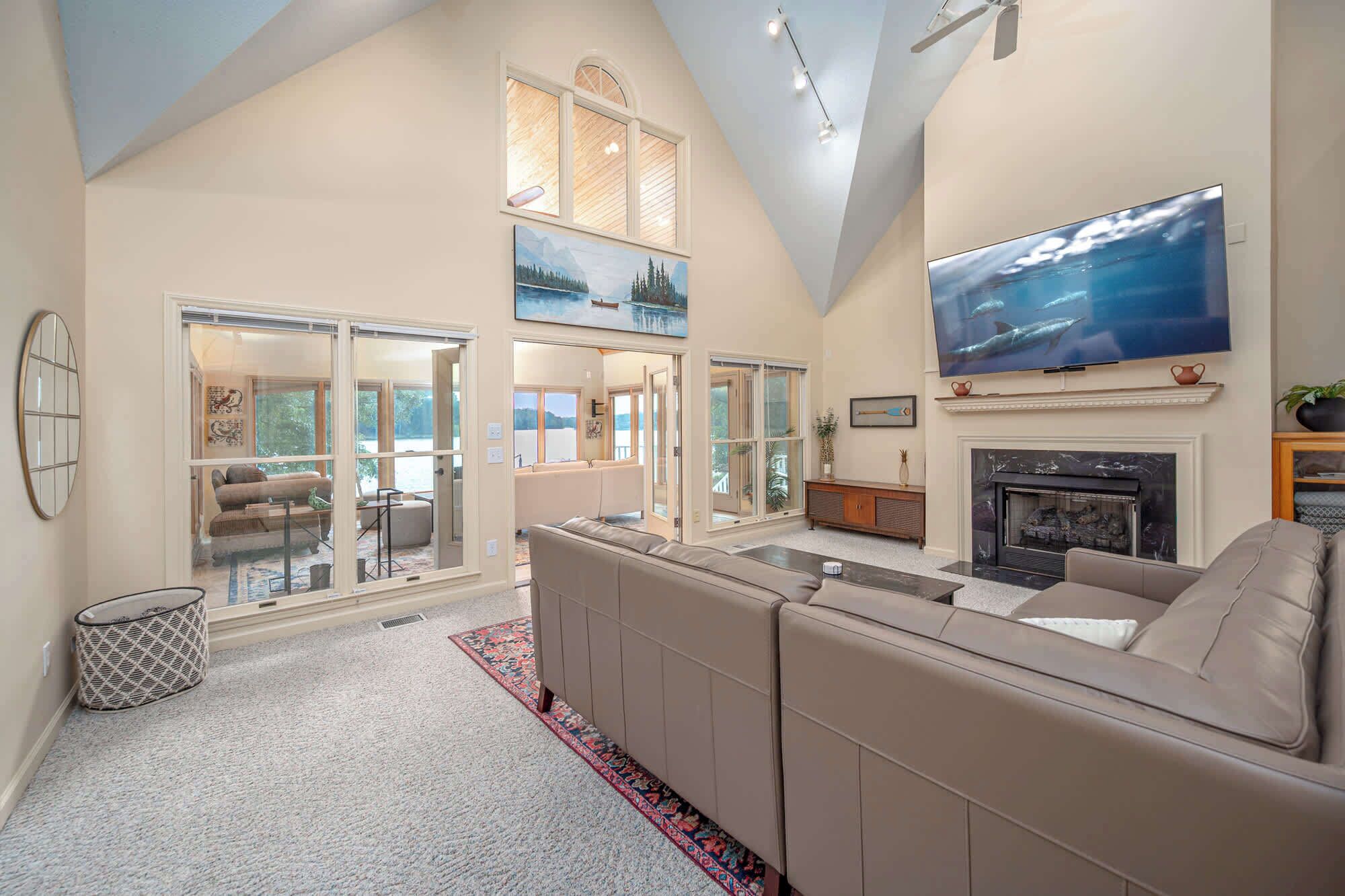 TV, fireplace, books, offices