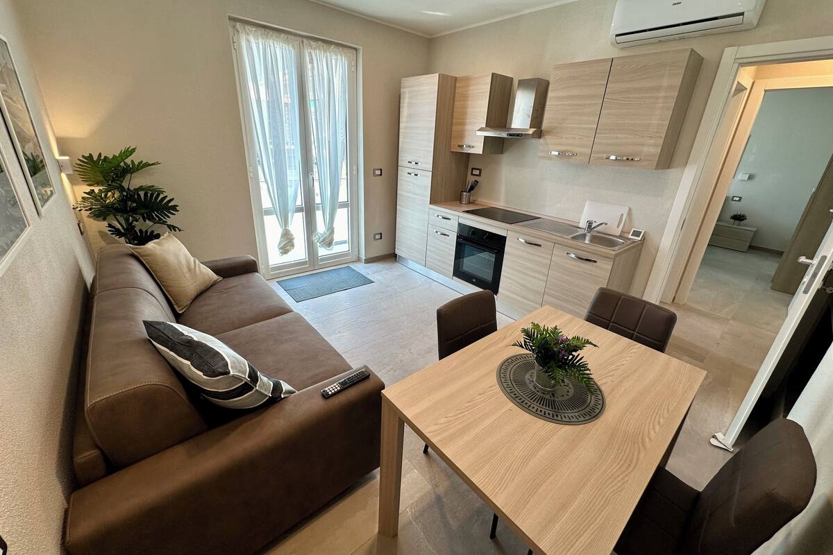 Comfort Apartment, Balcony | Living area | Computer monitors