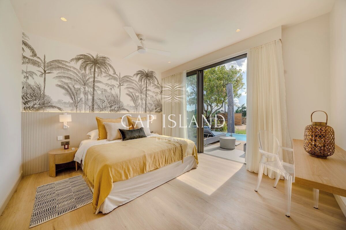 4 bedrooms, iron/ironing board, travel crib, WiFi