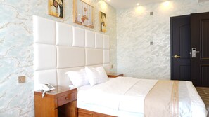 Singola Deluxe | Una scrivania, postazione laptop, ferro/asse da stiro, Wi-Fi gratuito