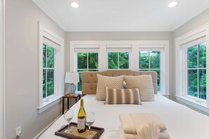 2 chambres, fer et planche à repasser, lit parapluie, Wi-Fi