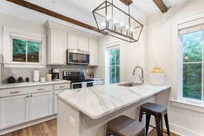 Fridge, microwave, oven, stovetop - 2bd Home, Large Private Backyard + Blocks to King! (Charleston)