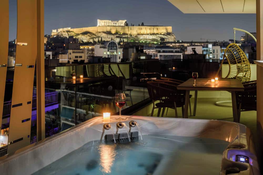 Thea Acropolis Suites & Apartments