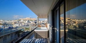3-Bedroom House with Outdoor Hot Tub & Acropolis View | Terrace/patio - Thea Acropolis Suites & Apartments (Athens)