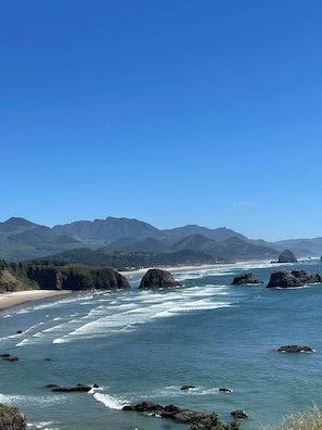 Chaise longue, serviettes de plage