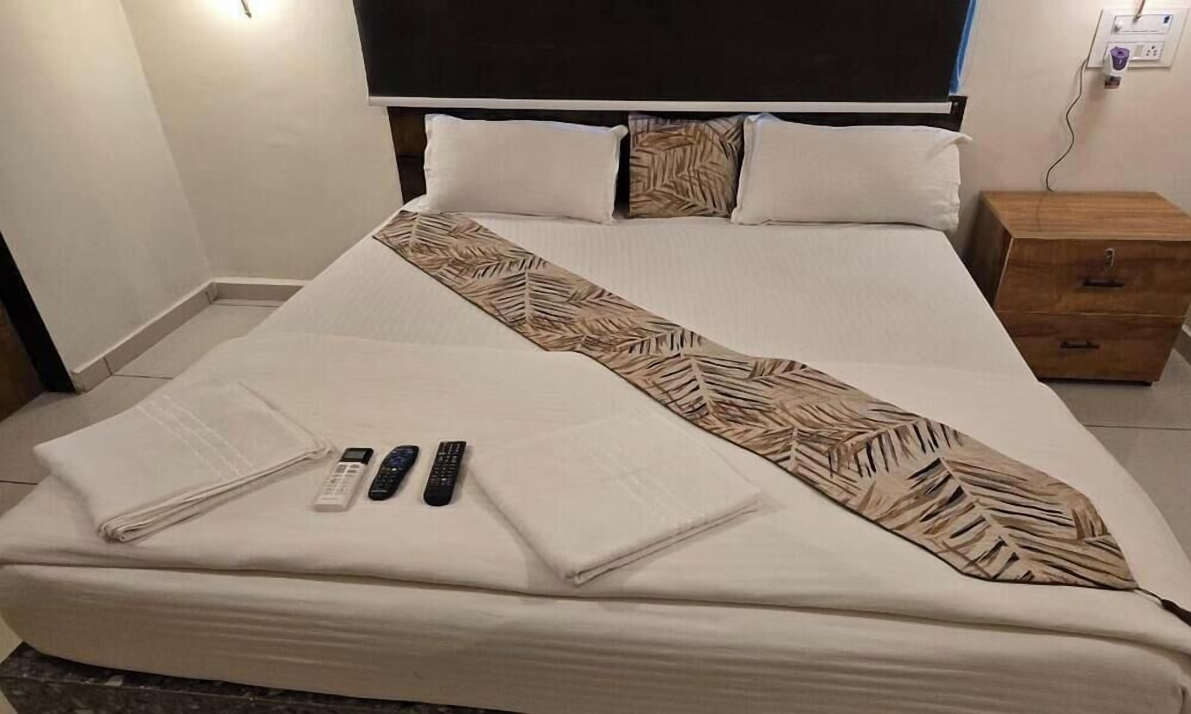 Double Room | Iron/ironing board, free WiFi