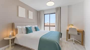 2 habitaciones, tabla de planchar con plancha, wifi y ropa de cama