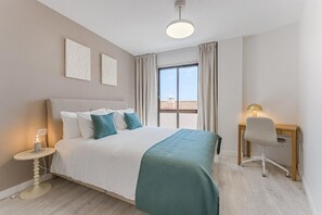 2 quartos, ferros/tábuas de passar roupa, Wi-Fi, roupa de cama