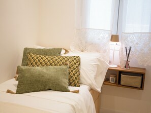 2 Schlafzimmer, BĂŒgeleisen/BĂŒgelbrett, kostenloses WLAN, BettwĂ€sche