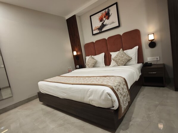 Deluxe Room | Free WiFi - Hotel Kaashika (Varanasi)