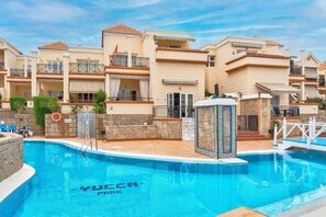 Pool - Vacation Apartment 'Yucca Park' with Shared Pool, Wi-Fi & Air Conditioning (Adeje)