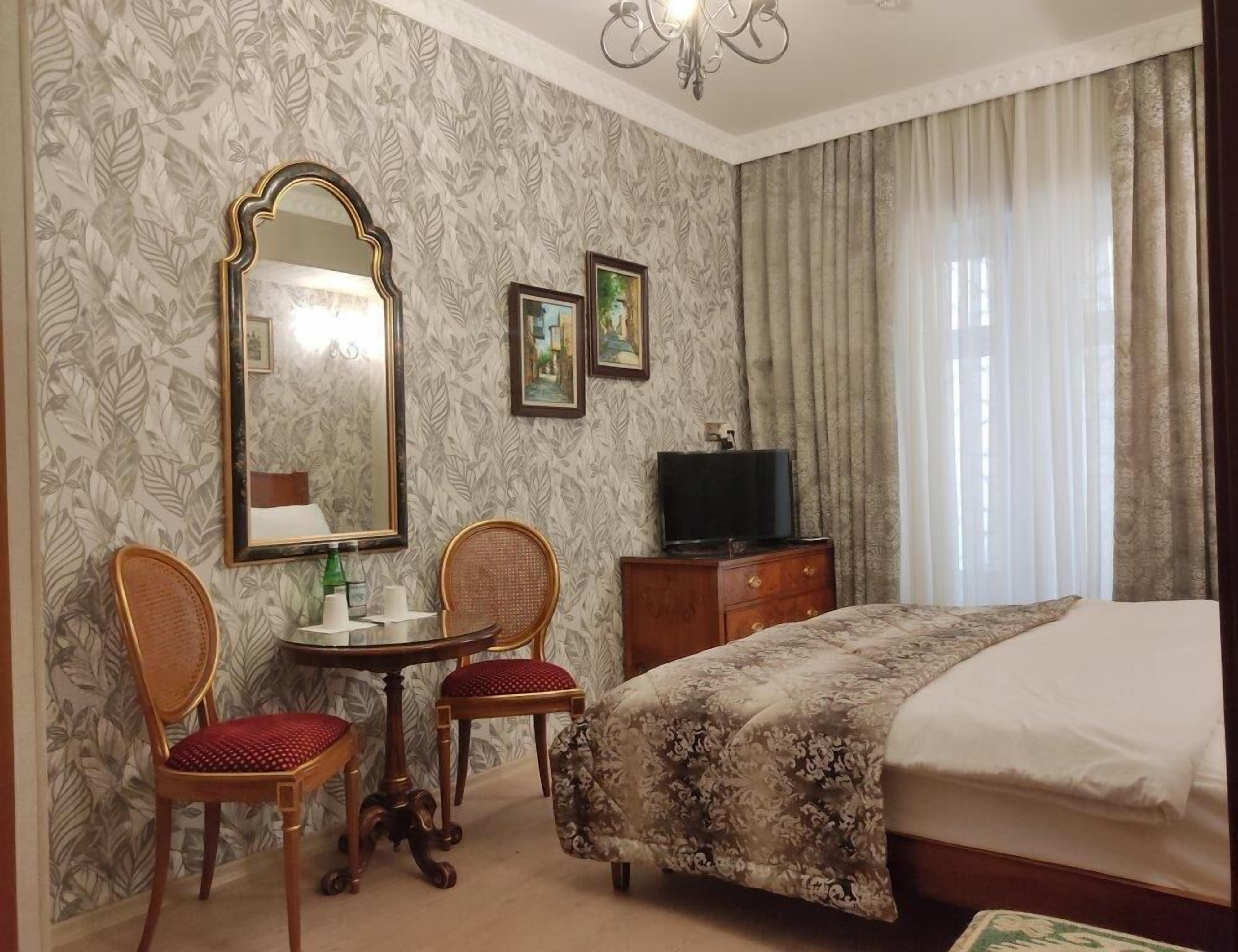 Deluxe Double Room, City View | Premium bedding, Select Comfort beds, minibar, in-room safe