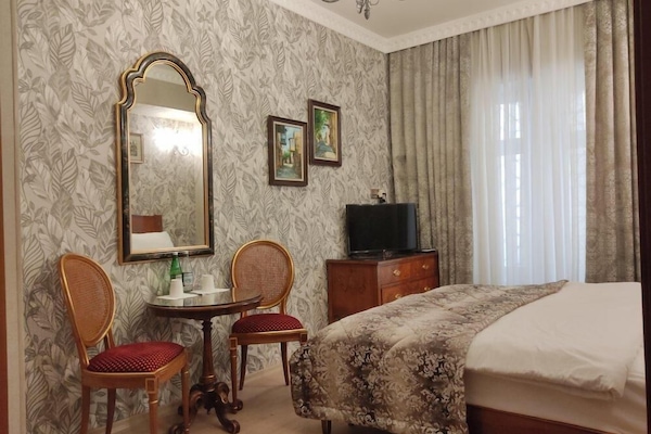 Deluxe Double Room, City View | Premium bedding, Select Comfort beds, minibar, in-room safe