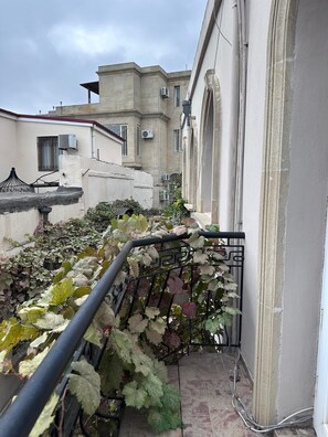 Deluxe-Doppelzimmer, Stadtblick | Balkon