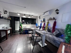 Tägliches inbegriffenes Frühstücksbuffet