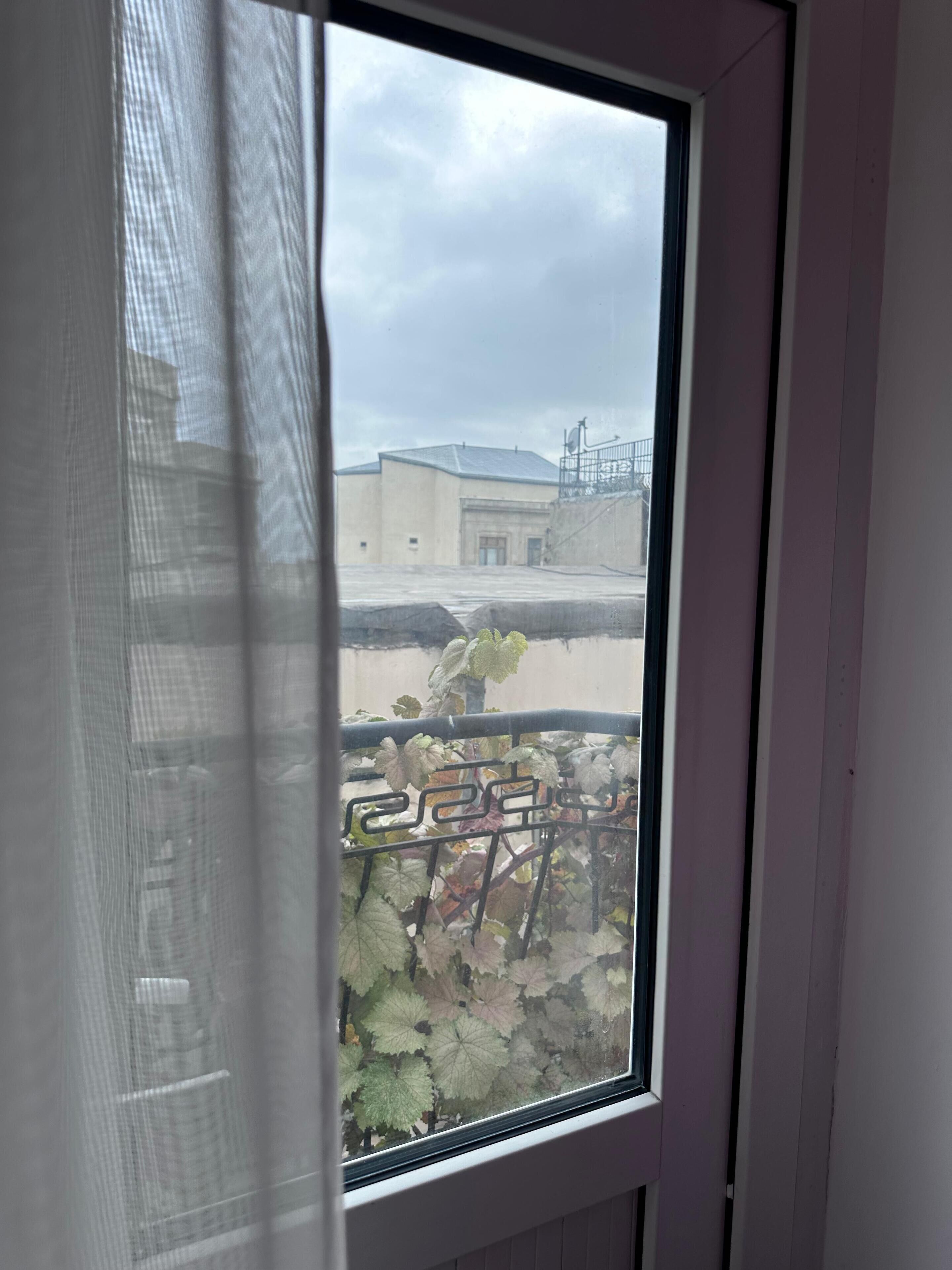 غرفة ديلوكس مزدوجة - منظر للمدينة | أغطية فراش متميزة وأسرّة سليكت كومفورت وميني بار وخزنة داخل الغرفة