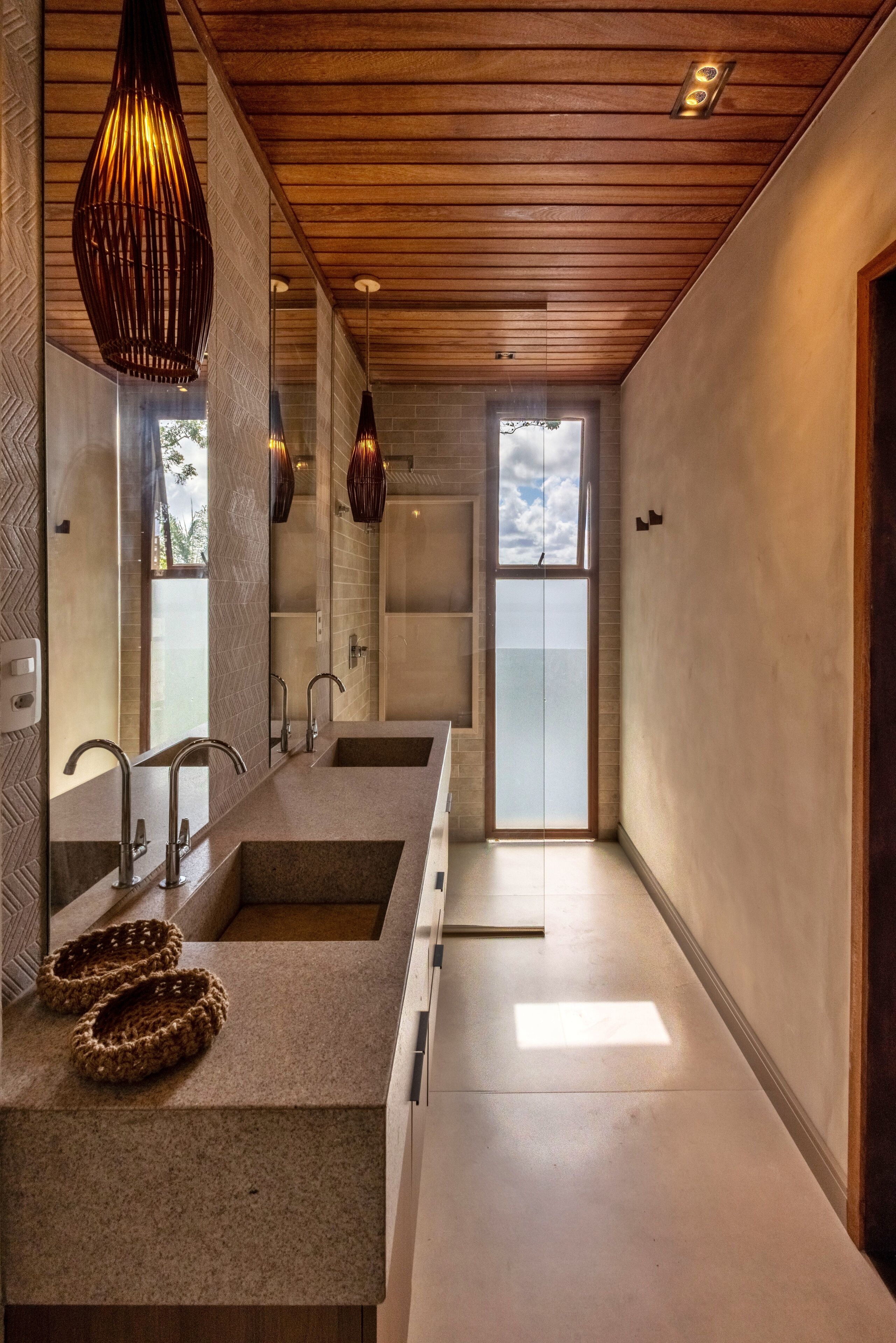 In-room safe, blackout drapes, free WiFi