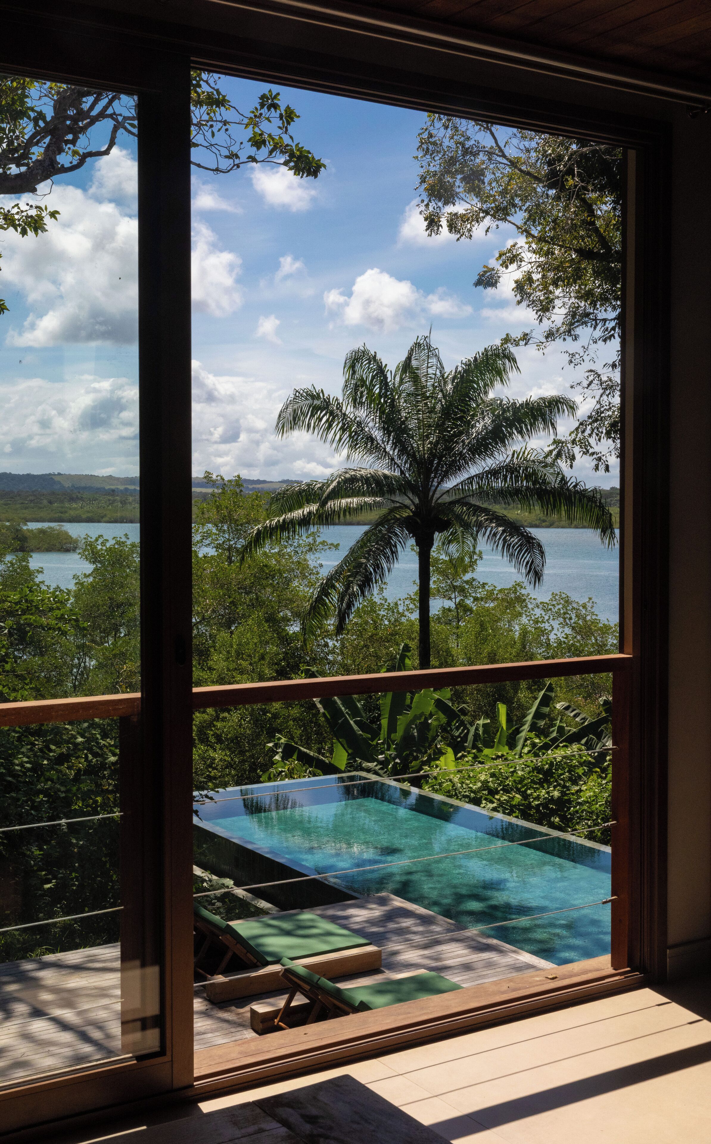 Executive Suite, Sea View