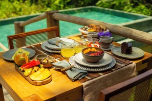 Free daily local cuisine breakfast - Villa Das contas Boutique  (Itacaré)