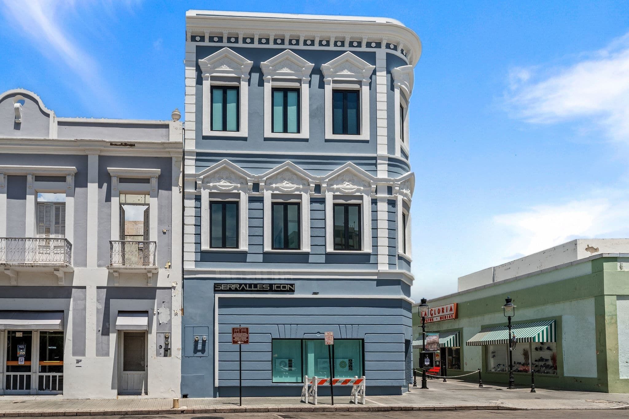 المنشأة من الخارج