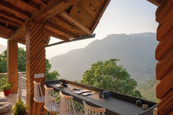 Deluxe appartement, uitzicht op bergen | Gratis wifi