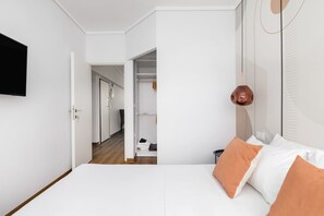 Apartment, 1 Queen Bed with Sofa bed | City view