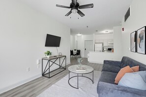 Smart TV, offices
