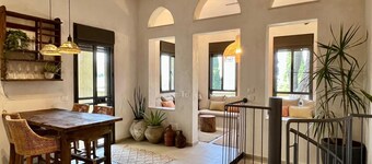 Stylish Patio Duplex by Sea N' Rent