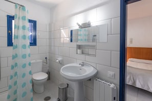 Shower, towels