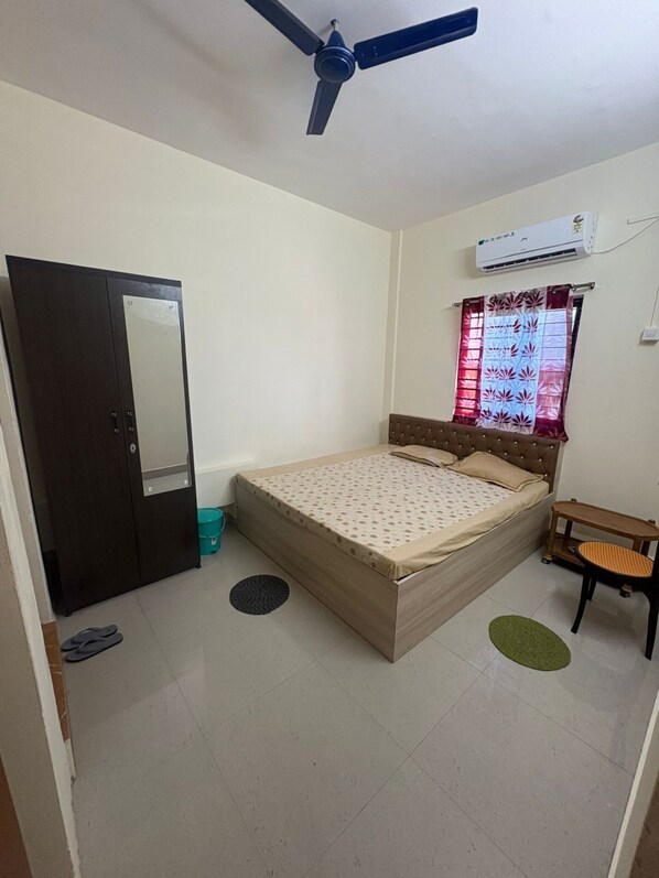 Deluxe Double Room, City View | Free WiFi, bed sheets